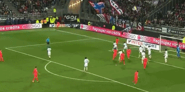 马卡：维尼修斯的地位不可撼动，他是皇马唯一能改变战局的人