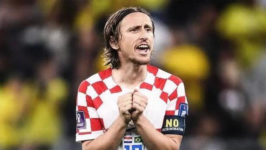 布莱顿老板被其公司一名前雇员指控，运营6亿镑秘密赌球集团