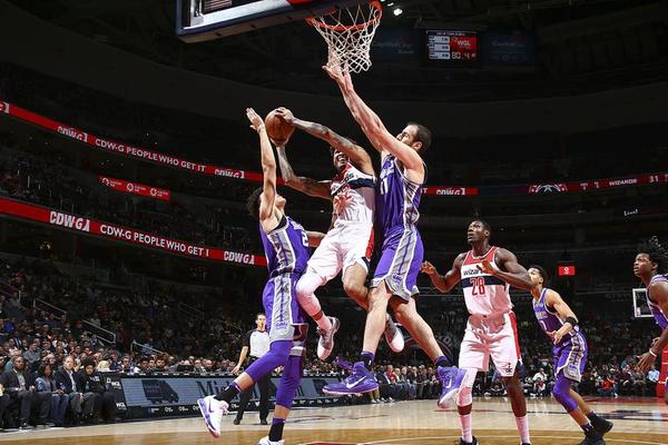 菲利佩：赛前看了帕尔梅拉斯主帅的著作和采访，以把握他思路