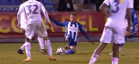 2球3助攻闪耀全场，奥利塞当选拜仁6-2弗赖堡最佳球员