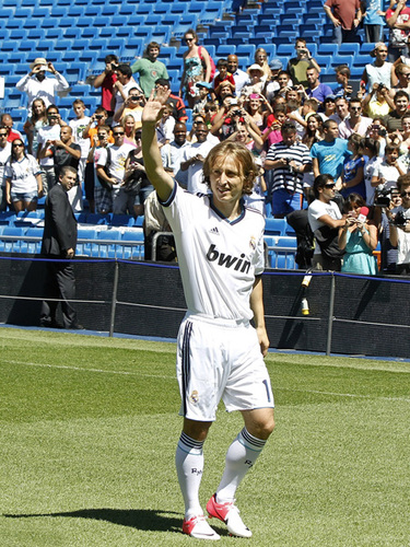 此前多家豪门有意，赛义德-马拉：这个冬窗我会留在科隆