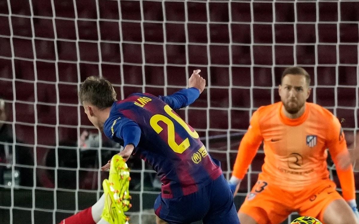 杨鸣：辽宁男篮进入新老更替时期，先打进季后赛再图发展